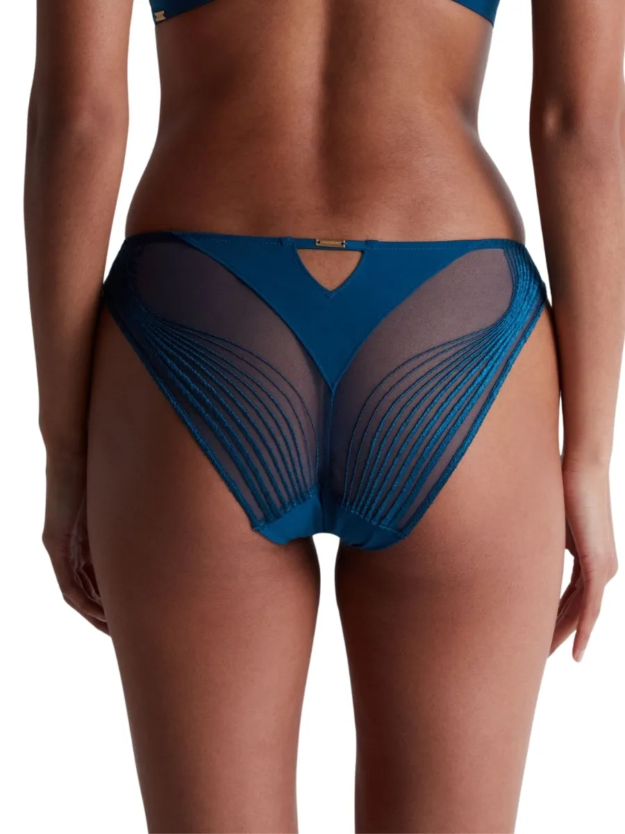 Sumptuous Waves Italian Brief