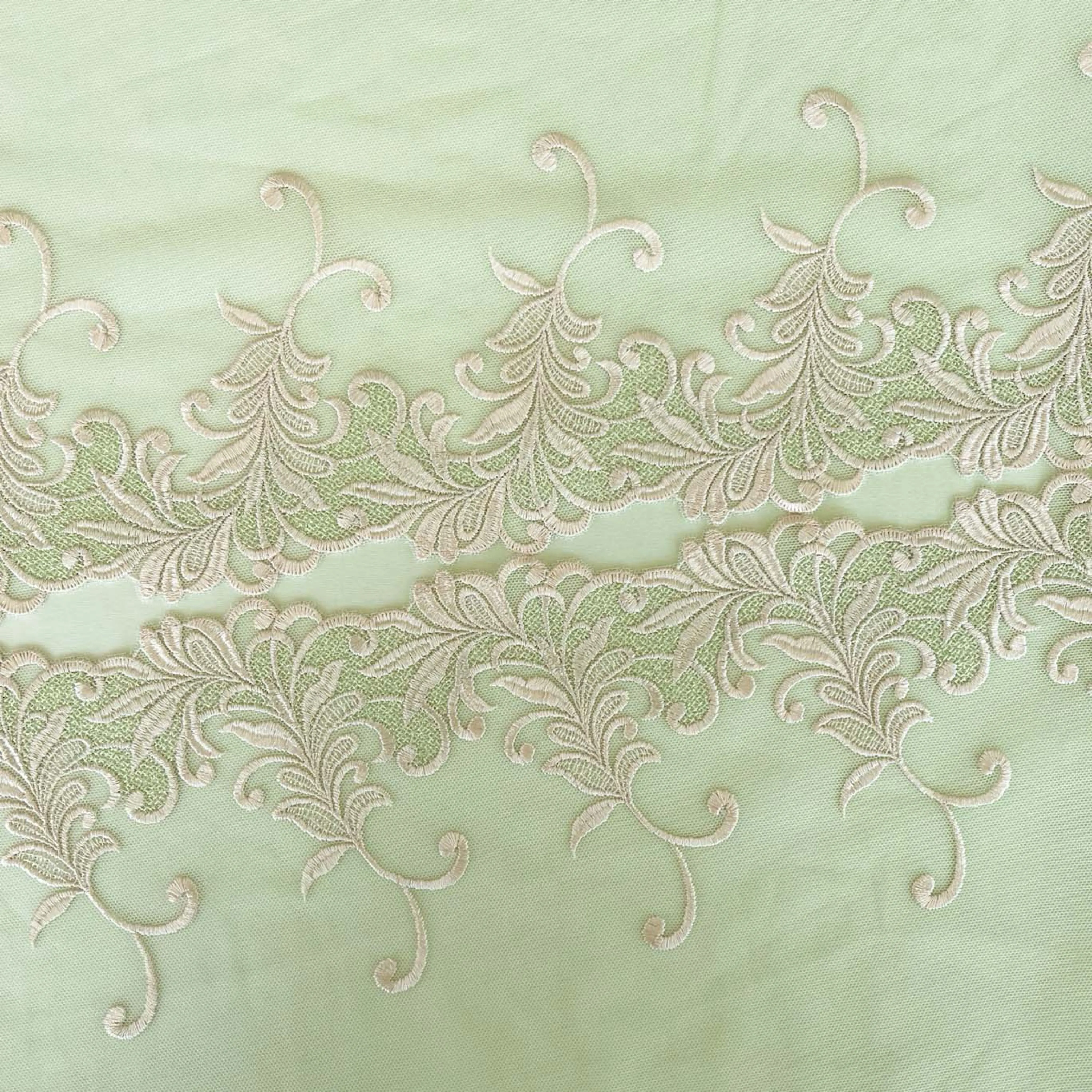 Tulle Lace #398 - Key Lime Pie 8 1/2"